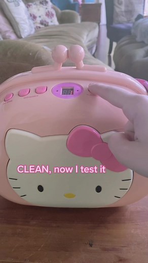 How to Remove Yellow Stains from Plastic Doh | Testing Hello Kitty Boombox CD Player
