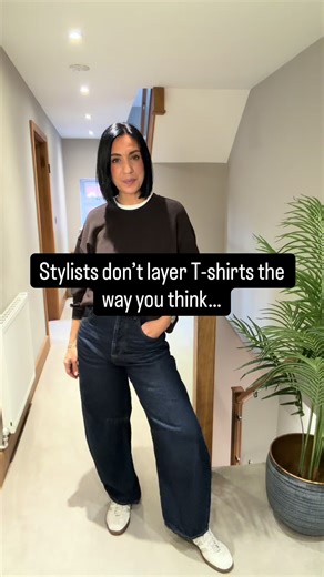 If your T-shirt keeps disappearing under your jumper… try this Turn it back to front. The neckline sits higher — so it actually stays in place. Simple. Chic. Problem solved. #StylingHack #TimelessStyle #EverydayChic #SecretlyStyled