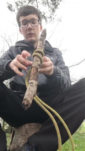 How to tie a larks foot/ larks head knot