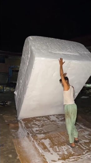 How Liquid Chemicals Turn Into foam? #howitworks #factory #shorts