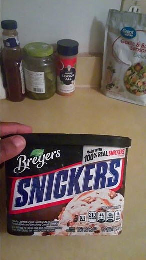 Breyer's SNICKERS ICE CREAM REVIEW