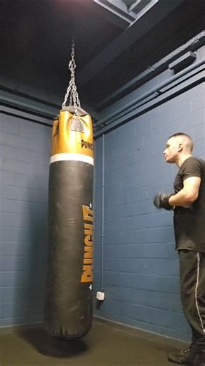 Day 11 .. Round 3 .. 4oz MMA Gloves .. Working In The Hands .. Still Off .. Yet Feel Better Today