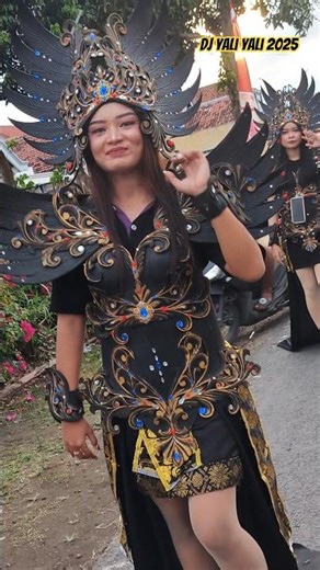 dj yali yali 2025 kaka manis kesorean #dj2025 #djbabydontgo #yaliyali #joget #jogetkarnaval #dancer
