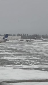 LOT Polish Airlines LO482 OSL WAW #osloairport #boeing737 #lotpolishairlines #norway BOEING 737 NG / MAX - MSN 36827 SP-LWG Serial number 36827 LN:3836 Type 737-86N First flight date 06/11/2011 Seat configuration Y186 Seat Hex code 48AE86 Engines 2 x CFMI CFM56-7B26 | Airplane Airline Airport | Facebook