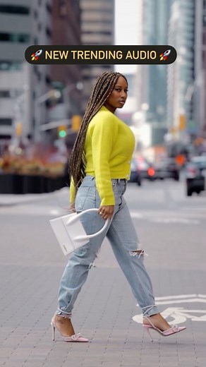 Kensington Grey Agency Inc. on Instagram: "Using trending audio on Instagram is a MAJOR KEY🔑 It’s the difference between getting hundreds of views on your posts versus thousands. It’s the difference between your content getting prioritized by the algorithm versus not. We are not saying that Original Audio doesn’t work. We are just saying that trending audio WORKS BETTER. We’ve seen the results with the influencers that we manage and our page is living proof after growing our page to 50,0