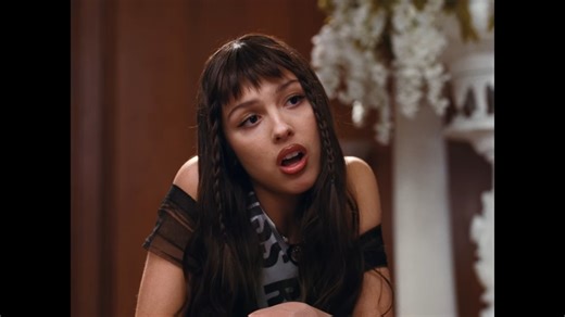 Olivia Rodrigo - obsessed (Official Music Video)