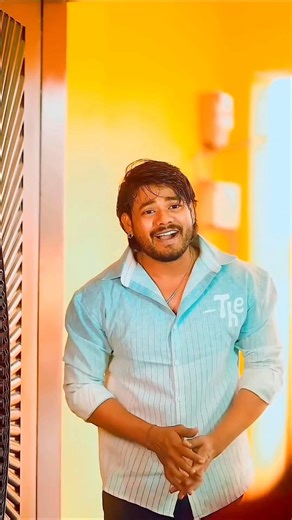 Introducing the "VitaWear SmartBand," a next-generation wearable gadget🎉