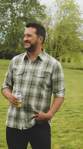 199K views · 9.7K reactions | The weekend has arrived. #BeerInMyHand | Luke Bryan | Facebook