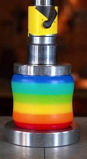 Pressing a candle with a pressing machine