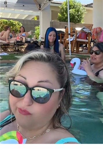 Pool party! Having a little fun. Making TikTok sin the Pool with the besties 👯 #poolparty #hotweather #besties #tiktokcreator #tiktokviral