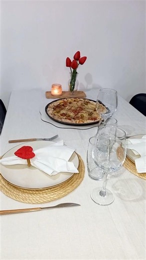 Transformando um delivery em um jantar especial ✨🍕 Dia dos Namorados #mesapostasimples