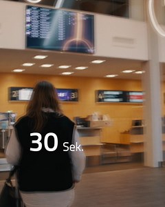 𝗙𝗿𝗮 𝗵𝗼𝘁𝗲𝗹 𝘁𝗶𝗹 𝗰𝗵𝗲𝗰𝗸-𝗶𝗻 𝗽𝗮̊ 𝘂𝗻𝗱𝗲𝗿 𝟮 𝗺𝗶𝗻𝘂𝘁𝘁𝗲𝗿? ✈️ Så hurtigt kan du rent faktisk komme til check-in, når du booker din overnatning på Aarhus Airport Hotel. Start din rejse ud med en behagelig overnatning på Danmarks første in-airport hotel. 🛏️💤🌙 Find dit ophold her 👇 https://www.aar.dk/hotel/ | Aarhus Airport