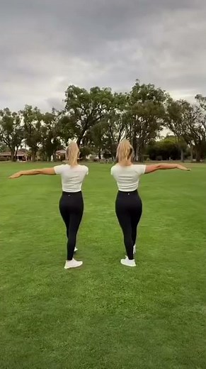 Step On Up Ariana Grande