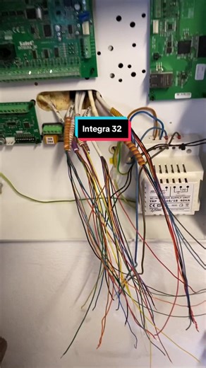 Montaż centrali Integra 32 krok po kroku