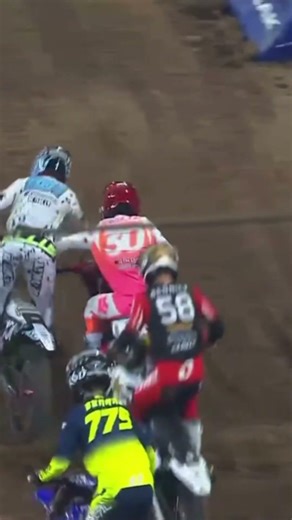 Jo Shimoda Caught in START Pile Up 😳 | St. Louis 250 East Heat 2026