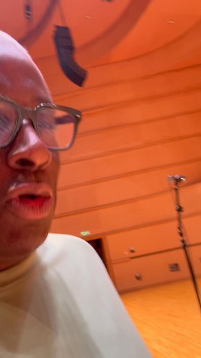 Playing my penultimate recital tonight in Nanning - Guangxi Poly Grand Theater. Several enquiries about the position of my organ stool. I always sit at an angle because moving from right to left, there has to be a bit more space, so that is why my stool is placed the way it is. Wuhan is next! | Wayne Marshall OBE