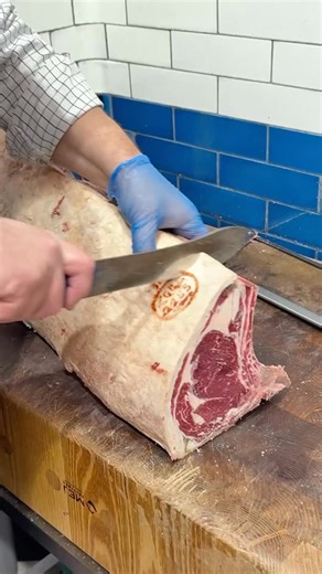 In Boroughbridge we’ve got some pretty special Aberdeen Angus beef ready to go this weekend. Properly delicious stuff. If January’s been a long one, this is a good way to treat yourself. Big sharing steaks like these wing rib steaks. Basically a sirloin on the bone. Perfect for two to share. The bone acts as a bit of protection, keeps everything right, and we would like to see a few more bone-in steaks. They just look great, don’t they? | Appleton's Butchers