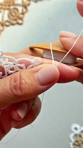 #tattingdesign #weaving #tatting #frivolite