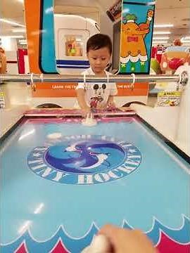 母VS息子 エアーホッケー