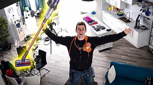 Ultimate Tour of Our NEW $100,000 Studio - Dyson Cyclone V10 Showcase Thanks to Dyson for sponsoring this video! Check out their NEW Cyclone V10 Vacuum. Dyson Cyclone V10 Canada Link: https://goo.gl/Zx242w Dyson Cyclone V10 USA Link: https://goo.gl/gbicvn #DysonV10 #DysonInvents | Linus Tech Tips