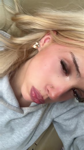 valerie (@supanovanicheunicorn)’s videos with som original - isa vitoria