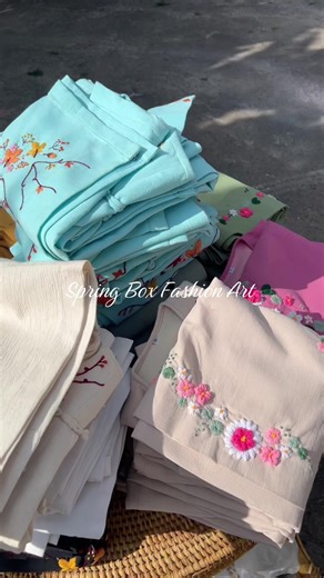 Instock now #springboxfashionart #embroiderydesign #myanmardress #ချည်ပန်းထိုးလက်မှုအနုပညာ
