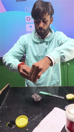 fire experiment with chemistry class 🔥😎 #fire 🔥 #experiment #chemistry #class #new #trending #video