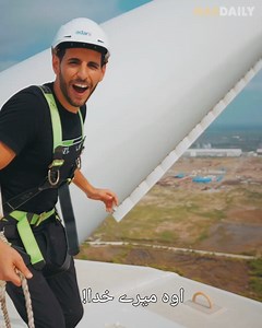 878K views · 10K reactions | میں بھارت کی سپر فیکٹری میں گیا سوشل میڈیا پر پہلی بار، میں آپ کو بھارت میں اس اہم سولر فیکٹری کے اندر دکھانا چاہتا ہوں۔ ہمیں رسائی دینے کے لیے Adani Solar کا شکریہ! | Nas Daily Urdu | Facebook