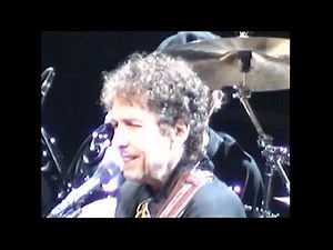AMAZING Bob Dylan LIVE Blowin' in the Wind 12 July 2001 Liverpool
