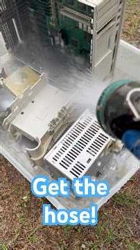 I was hoping to do a Mac IIci giveaway, but mice had other ideas. #vintagemac #vintagecomputing