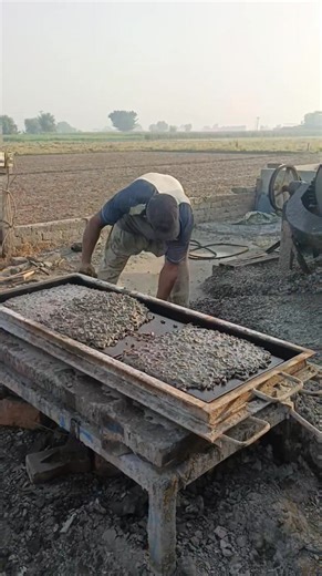 220K views · 684 reactions | Concrete Slab Casting – Daily Work Routine #DailyRoutine #ConcreteWork #CivilShorts #Shorts | ikhlaq shah | Facebook