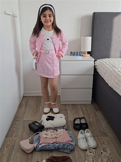 تعالو خبروني شو حبيتو اكتر ؟ كل الستايلات من شي ان Download SHEIN APP, search, and follow 👉Elladie kids,PrepCrw,Genkimix Kids👈 for the trendiest looks. Don’t forget to use my coupon for extra savings! 🎫W7layankhalil50360✨ @shein_official @shein_ar_official @SHEIN @SHEIN_AR_Official #SHEINKIDS #SHEINtrends #ad Produkt-Infos Shop-Name: PrepCrw 🆔 327782409 🔗 https://shein.top/n3eiu76 Shop-Name: PrepCrw 🆔 249517309 🔗 https://shein.top/hwisqrk Shop-Name: Elladie kids 🆔 23331801 🔗 https://she