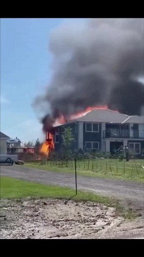 explosions.daily | Follow us for more crazy content 😮‍💨 #thebigbang | Instagram