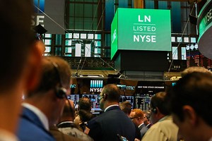 Line Jumps in U.S. Debut as Investors Cheer IPO
