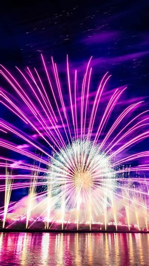 A look back at everything that went into last year’s Riverfest finale. From early load-ins to final continuity checks, this one was built with intention. Every rack placed with purpose. Every cue accounted for. Every detail executed by a crew that refuses to cut corners. Big moments don’t happen by accident. They’re designed, staged, and delivered by a team committed to excellence. Watch the full show. Link is in the comments. The Victory way. 🔥🚀 Wichita Riverfest | COBRA Firing Systems | Crai