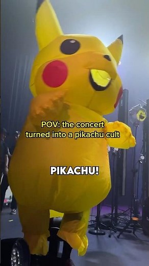 The concert turned into a pikachu cult ⚡️
