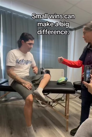 A powerful moment in Erik’s recovery. For the first time, he was able to lift his left arm and fist bump Dr. Fukushima — all on his own. 💙 He couldn’t open his hand just yet, but this is the most range of motion he’s had so far. Every small victory is a step toward something greater. #MentalHealth #TMS #hawaii #braininjurysurvivor #wellness | Ho’omana Brain Health & Wellness Spa