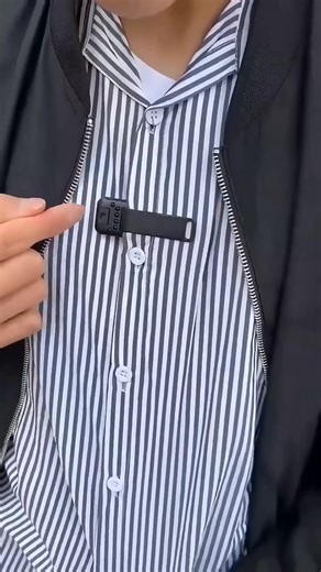 This is a portable video recorder. ✅20 million pixels, super high resolution ✅ One-click to start recording audio/video function. ✅ Audio and image synchronization, no internet required. ✅ Very small size, easy to carry. ✅ Charging for half an hour, recording for 10 hours ✅ Automatically save video when power off ✅ Can be used anytime, anywhere in life. | Rumiusmer.co | Facebook