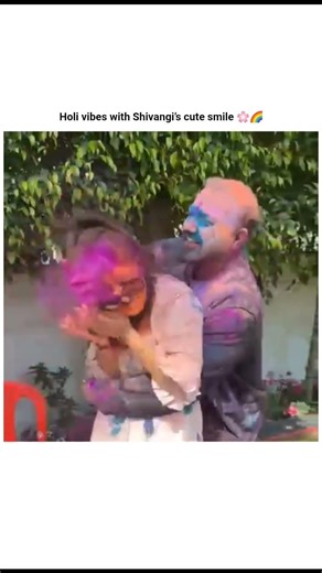 Holi vibes with Shivangi’s cute smile 🌸🌈 #shivangijoshi #ytshorts #funny #holi #holispecial #dance