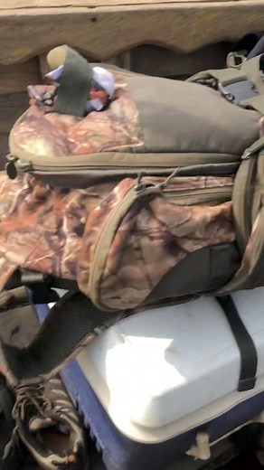 Only na salone ! I threw my cigar unknowingly this dude picked it up grained it and is smoking it using cardboard as wrapping paper ! #SalonExperience #sweetsalone #greatscarcies #sierraleone #portloko | Issam ElSamad