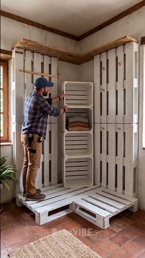 BUILD Your Own Modern White Closet with Pallets Fast 👍🏼 #diy #woodworking