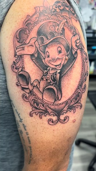Super fun steampunk Jiminy Cricket I did today! #bodyart #tattoo #tattoodesign #inked #femaletattooartists #tattooshop #girltattooshop #tattooartist #tattoos #portcharlotte #moxietattoo #floridatattoo #fltattoo #portcharlottetattoo #swfloridatattoo #art #femaletattooartist #girlshop #ink #jiminycricket #steampunk #steampunktattoo #jiminycrickettattoo #customtattoo #customtattoodesign #tattoodesign #disney #disneytattoo