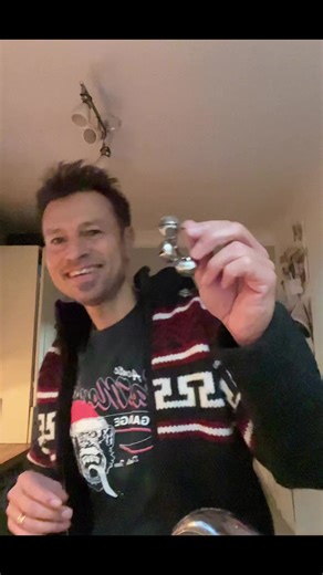 Band Christmas Hats Have Arrived 🎅🎅✊ | Si Cranstoun