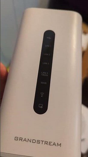 Quick look at the new GWN7062 router from Grandstream.