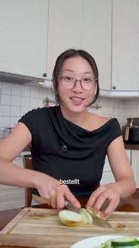 This is how Koreans eat vegetables