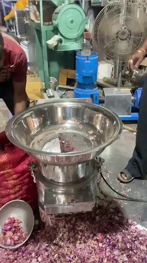 62K views · 117 reactions | Onion cutter machine, Onion cube machine ☎️+91 93402 60259 | Punjab Engineering Corporation | Facebook