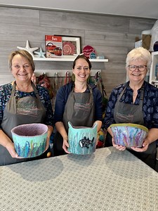 Amazing nature-inspired felt baskets on a ball! #natashasmarttextiles #handmadebasket #feltbasket #feltbowl #3dwetfelting #basketmakingworkshop #basketmaking #feltingonaball #wetfeltingonaball #wetfeltmaking #feltbag #feltbasketbag #feltbagonaball #feltartists #feltedonaball #internationalfeltmakersassociation #feltingball #feltteacher #feltingartist #feltmaking #feltart #feltcraft #feltmakingworkshop #feltingworkshop #woolfelting #handmadefelt #wetfelting #woolbasket #felting #basket | Natasha 