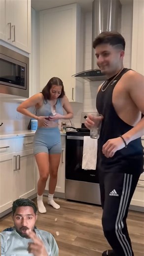 ✨🔥ICC 🧊disabled duckling helps his cat friend 🐥 #DuckRescue #CuteAnimal #AnimalRescue