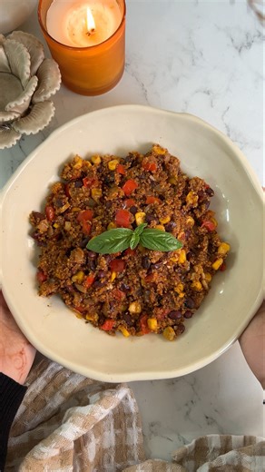 Make a healthy and delicious Mexican Quinoa Bowl in 15 Minutes!!