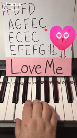 Piano Tutorial Lesson: How to Play Love Me by Justin Bieber